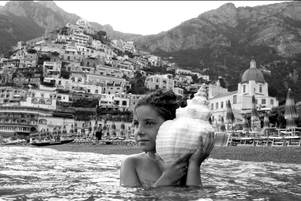 Federica listens to the sea